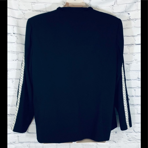 NWT As•Hro Jacket Black with White Trim size 26 - Picture 2 of 4